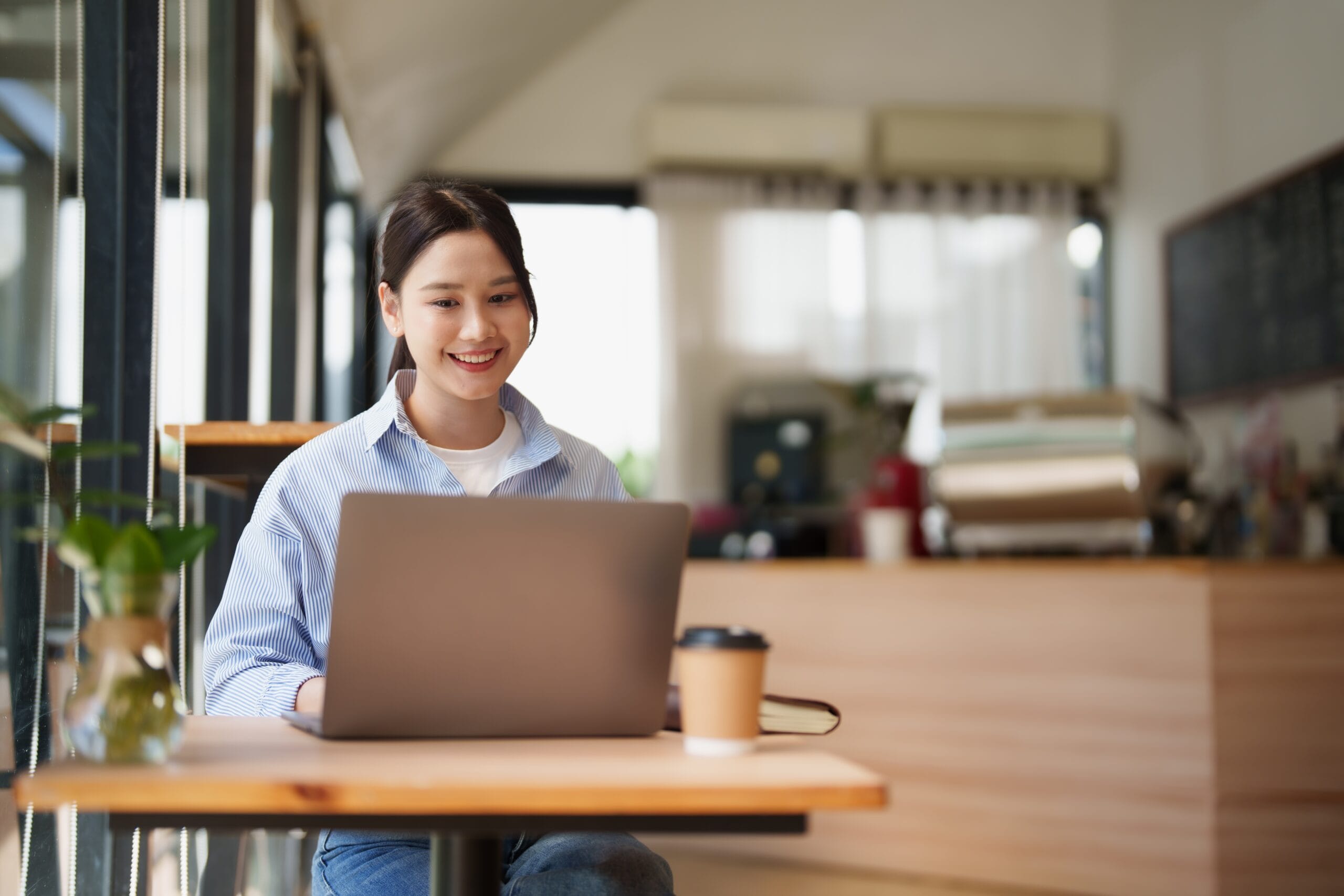 Young,Asian,Woman,Smiling